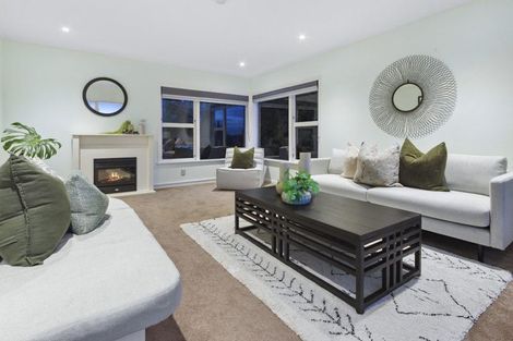 Photo of property in 2/17 Belmont Terrace, Milford, Auckland, 0620