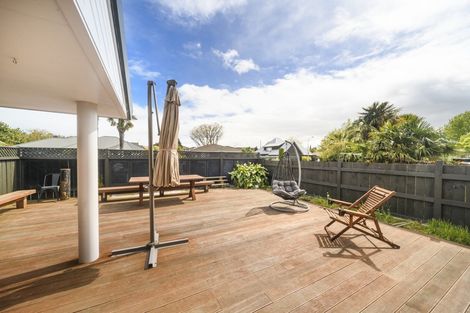 Photo of property in 18 Palm Avenue, Hokowhitu, Palmerston North, 4410
