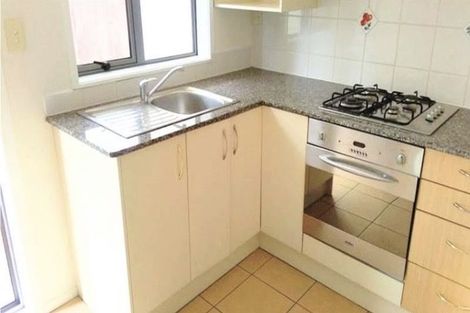 Photo of property in 15 Ballyward Close, East Tamaki, Auckland, 2013