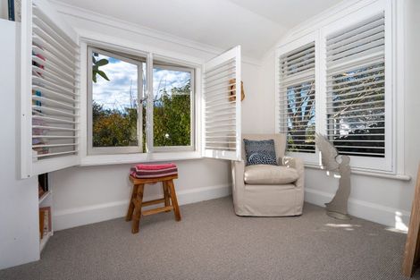 Photo of property in 55 Napier Terrace, Hospital Hill, Napier, 4110