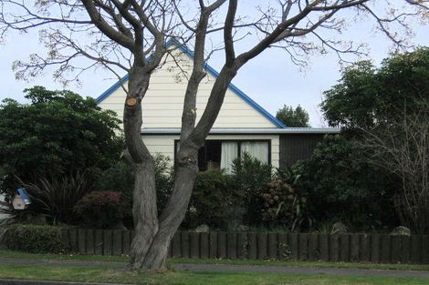 Photo of property in 16 Harris Street, Greenmeadows, Napier, 4112