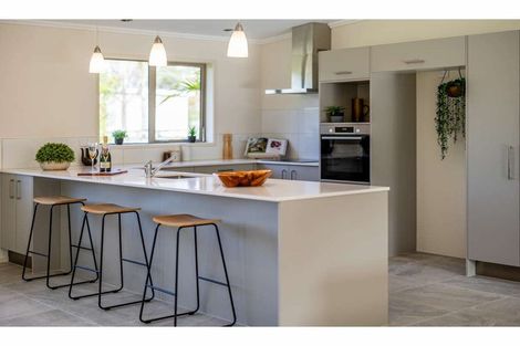 Photo of property in 11a Okura Drive, Kerikeri, 0230