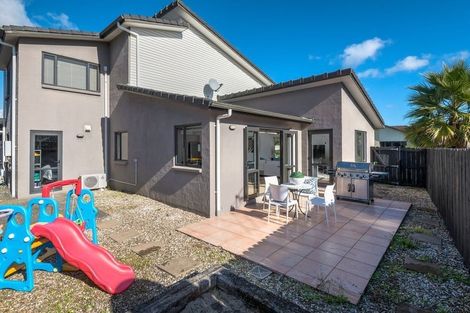 Photo of property in 2 Jack Place, Flat Bush, Auckland, 2019