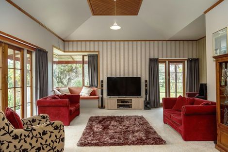 Photo of property in 841 Cowper Road, Dannevirke, 4976