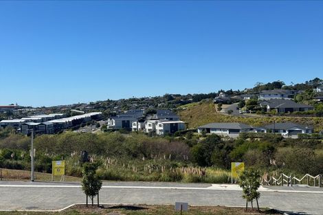 Photo of property in 12 Whenuateitei Crescent, Stanmore Bay, 0932
