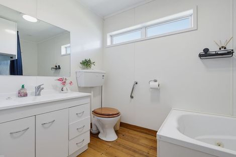 Photo of property in 16 Hydro Road, Edgecumbe, 3120