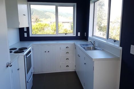 Photo of property in 2 Cypress Grove, Paraparaumu, 5032