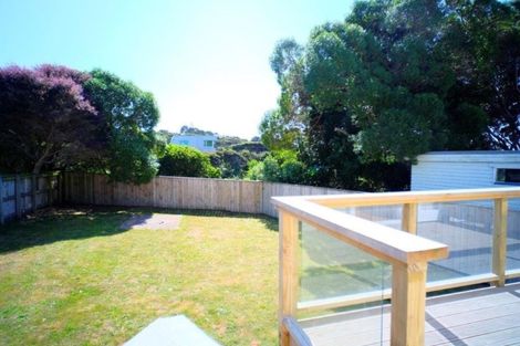 Photo of property in 4 Onepu Road, Pukerua Bay, 5026