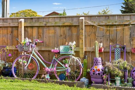 Photo of property in 22 Buckley Grove, Paraparaumu, 5032