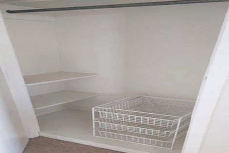 Photo of property in 12 Ruawai Road, Mount Wellington, Auckland, 1060