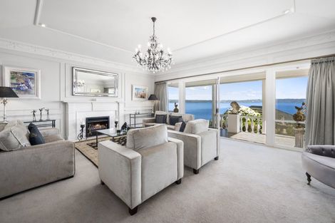 Photo of property in 15 Manahi Avenue, Kawaha Point, Rotorua, 3010