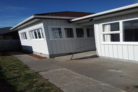 Photo of property in 15 Owles Terrace, New Brighton, Christchurch, 8061