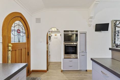 Photo of property in 209 Victoria Avenue, Hokowhitu, Palmerston North, 4410