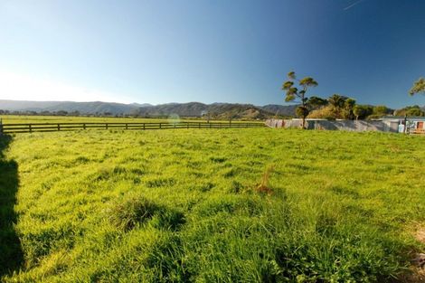 Photo of property in 61 Waverley Street, Karamea, 7893