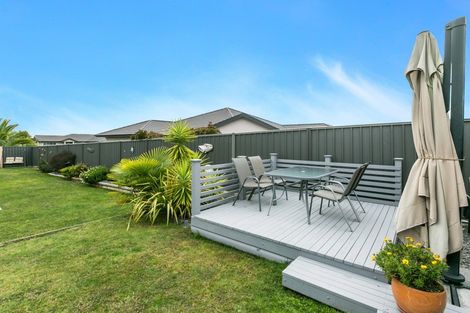 Photo of property in 6 Karoola Place, Havelock North, 4130
