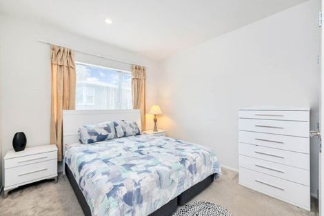 Photo of property in 17 Clendon Place, Manurewa, Auckland, 2102