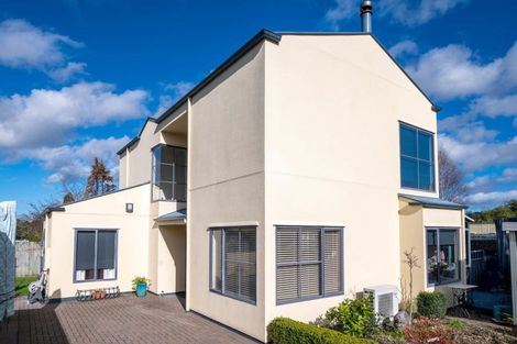 Photo of property in 4a La Trobe Place, Utuhina, Rotorua, 3015