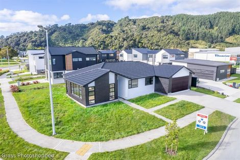 Photo of property in 4 Mawai Hakona Drive, Wallaceville, Upper Hutt, 5018