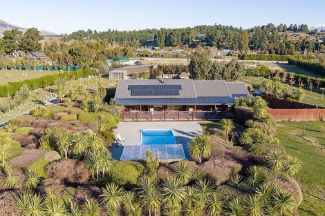 Photo of property in 118 Lachlan Avenue, Hawea Flat, Wanaka, 9382