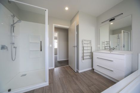 Photo of property in 24 Poplar Grove, Feilding, 4702