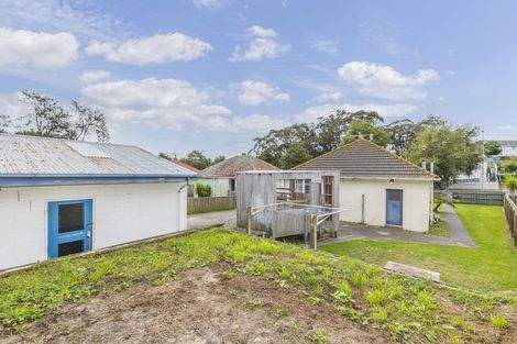 Photo of property in 52 Mungavin Avenue, Ranui, Porirua, 5024