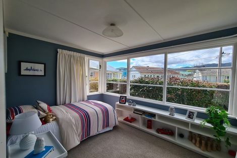 Photo of property in 3 Burke Grove, Naenae, Lower Hutt, 5011