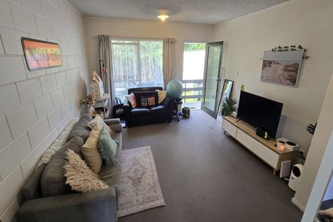 Photo of property in 4/46 School Road, Morningside, Auckland, 1021