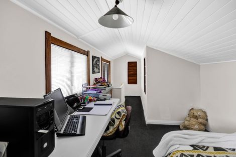 Photo of property in 13 Albion Street, Hawera, 4610