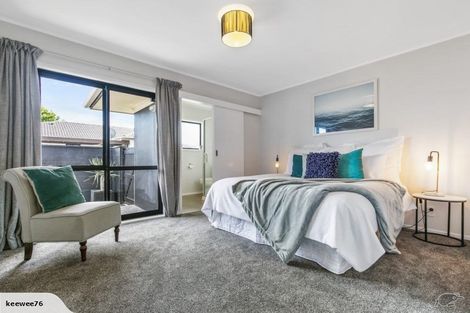 Photo of property in 41 Luton Avenue, Sunnyhills, Auckland, 2010