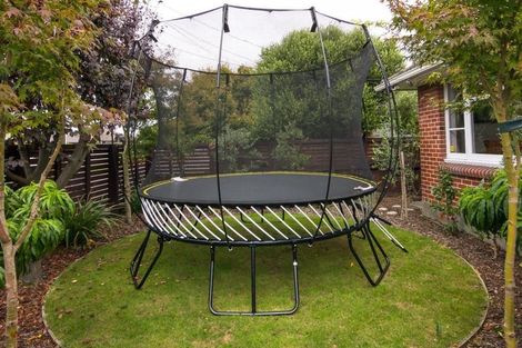 Photo of property in 2 Springbank Street, Bryndwr, Christchurch, 8053