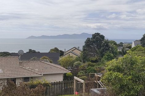 Photo of property in 2 Puketai Place, Pukerua Bay, 5026
