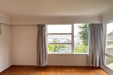 Photo of property in 20 Tawhana Crescent, Red Beach, 0932