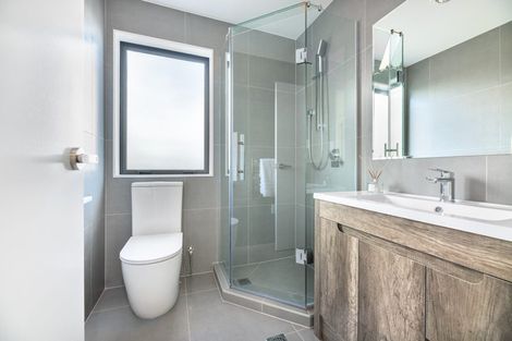 Photo of property in 3b Cadiz Place, Red Hill, Papakura, 2110