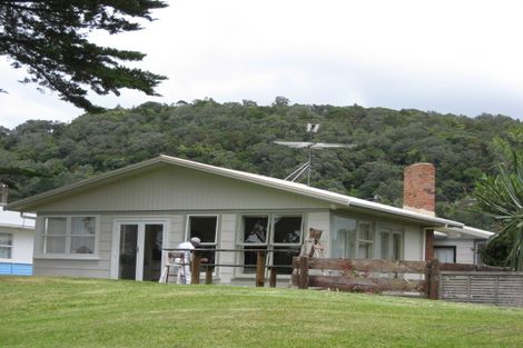 Photo of property in 32 The Strand, Waiwera, Orewa, 0994
