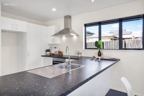 Photo of property in 13 Waimarie Street, Pegasus, 7612