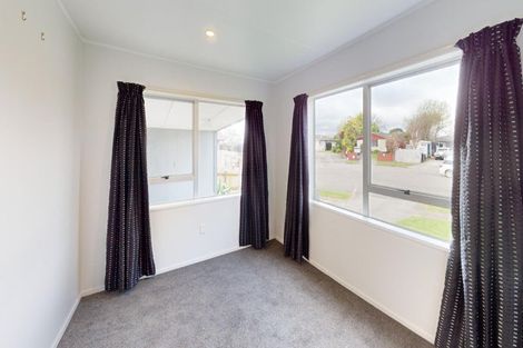 Photo of property in 3 Adams Place, Kelvin Grove, Palmerston North, 4414