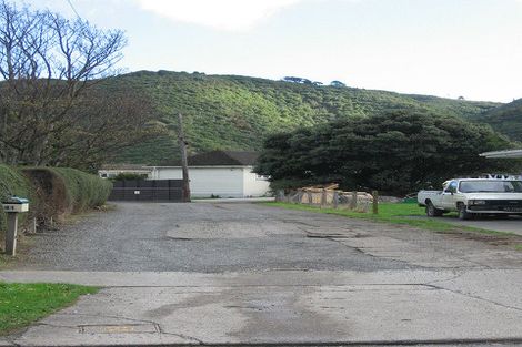 Photo of property in 43 Farmer Crescent, Taita, Lower Hutt, 5011