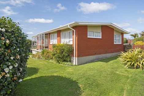 Photo of property in 10 Rameses Place, Pomare, Rotorua, 3015