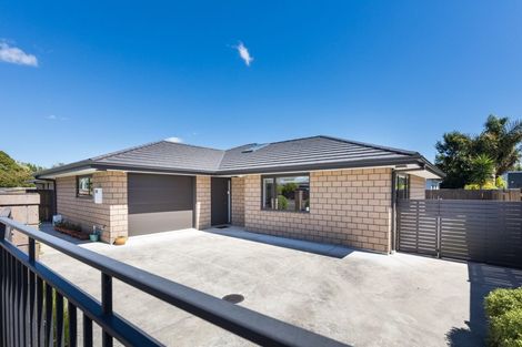 Photo of property in 18 Thomson Street, West End, Palmerston North, 4412