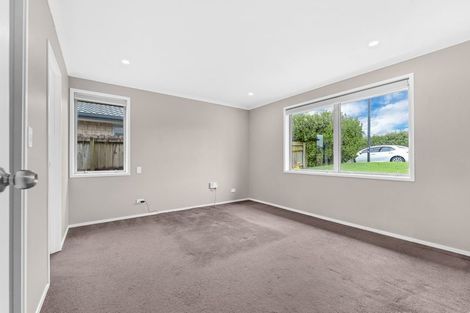 Photo of property in 112 Helenslee Road, Pokeno, 2472