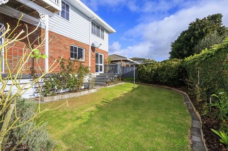 Photo of property in 1/42 Toroa Street, Torbay, Auckland, 0630