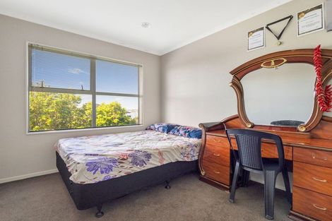 Photo of property in 32 Sarteano Drive, Manurewa, Auckland, 2105