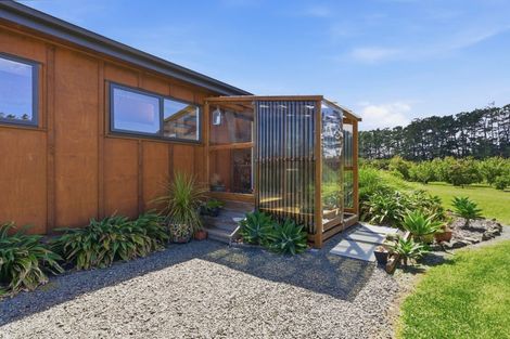Photo of property in 4037b Far Road North, Pukenui, 0484