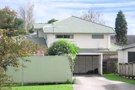 Photo of property in 2/58 Waitaki Street, Henderson, Auckland, 0612