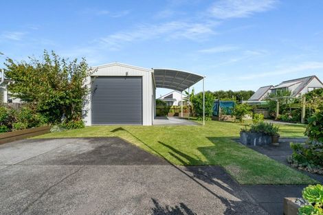 Photo of property in 102 Mark Street, Whangamata, 3620