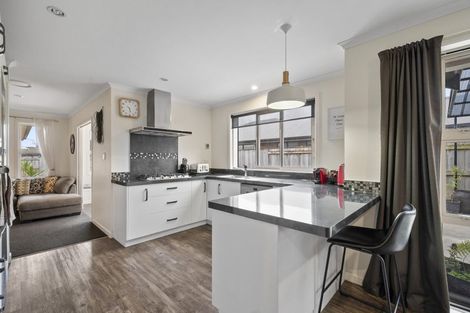 Photo of property in 32 Oak Crescent, Ashhurst, 4810