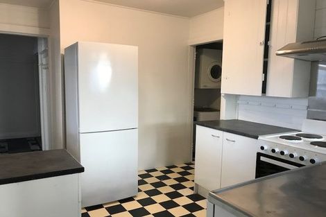 Photo of property in 7a Hawker Street, Mount Victoria, Wellington, 6011