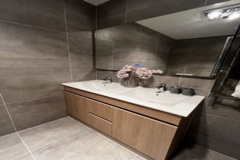 Photo of property in 2/4 Serjeant Street, Henderson, Auckland, 0612