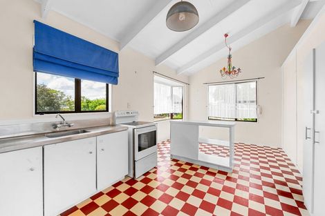 Photo of property in 77 Foster Road, Temple View, Hamilton, 3290