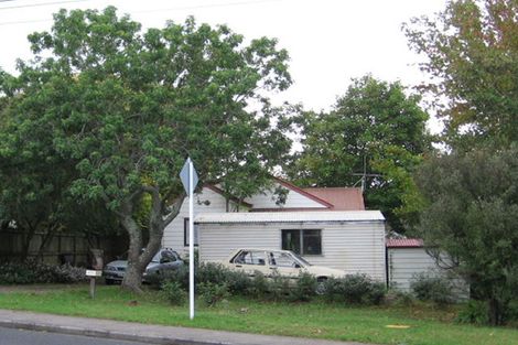 Photo of property in 276 Royal Road, Massey, Auckland, 0614